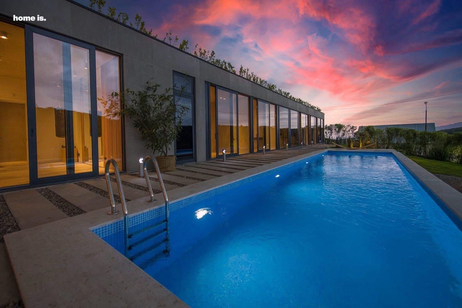 Monolith City: 7-Room House, 1200.0 M² | Korter.Ge view 1
