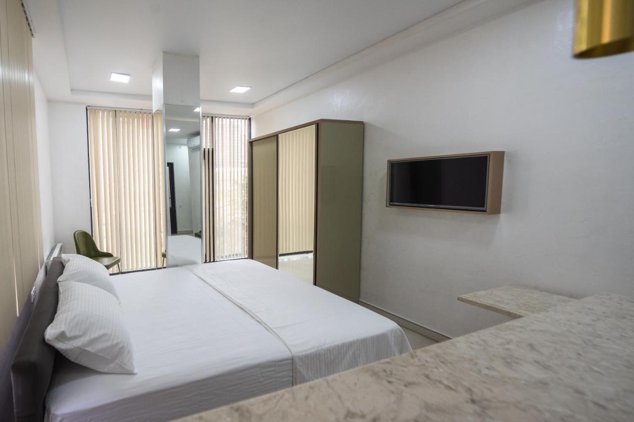 28-Room House For Rent In Batumi, Shota Rustaveli St view 4