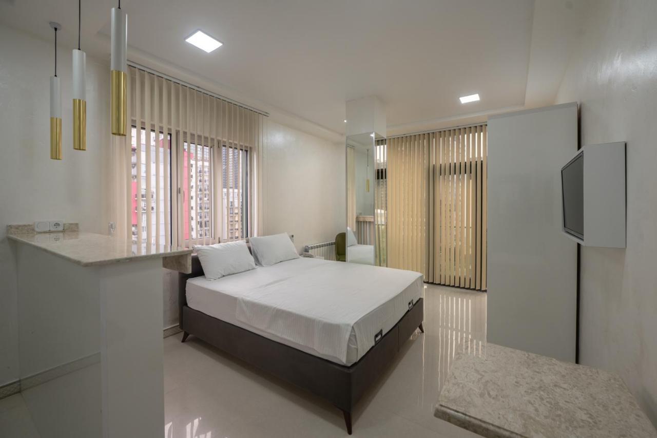 28-Room House For Rent In Batumi, Shota Rustaveli St view 5