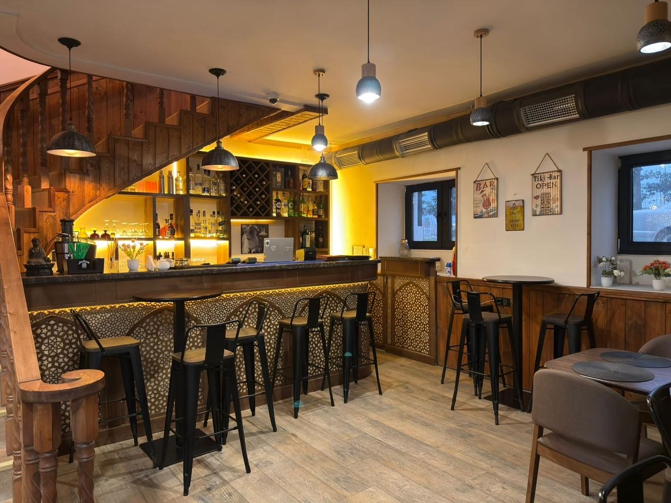Commercial Property For Sale: 500 M² In Batumi, Iakob Gogebashvili St, 2 – $1,800,000 view 5