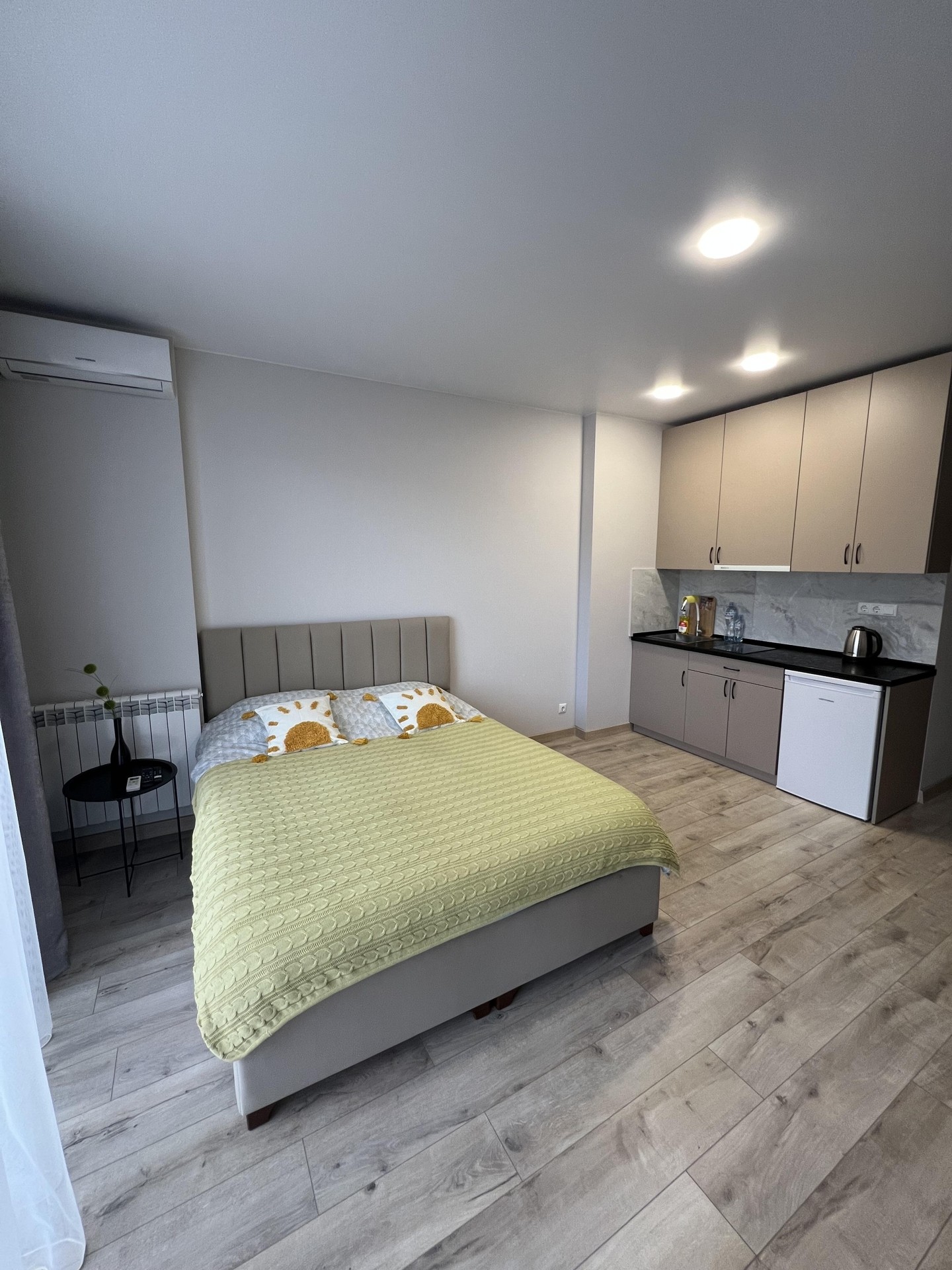 1-Room Apartment For Daily Rent In Batumi, Onix Tower Batumi, 31.3 M² — $40 Per Day view 1
