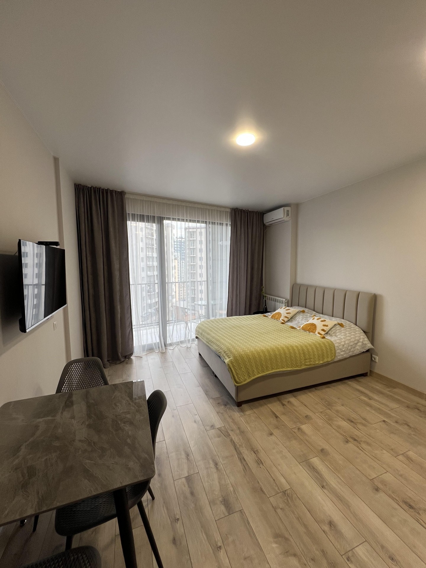 1-Room Apartment For Daily Rent In Batumi, Onix Tower Batumi, 31.3 M² — $40 Per Day view 2