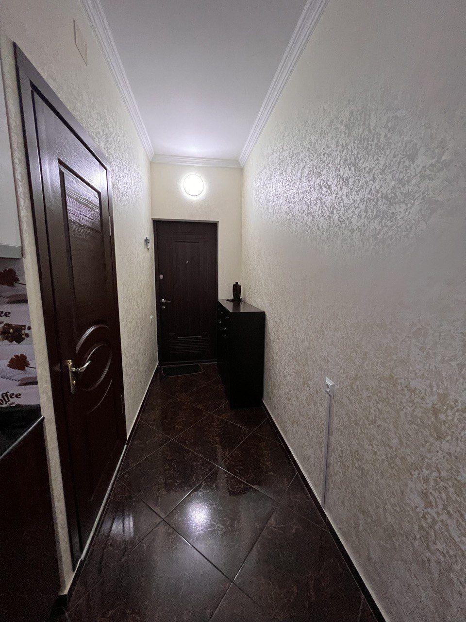 2-Room Penthouse Apartment For Rent In Batumi, Zurab Gorgiladze St, 98 view 10