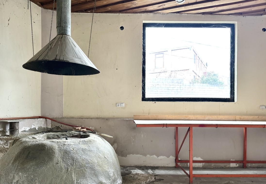 Commercial Property For Sale: 1,068 M² In Tsavkisi, David Aghmashenebeli St – $680,000 view 1