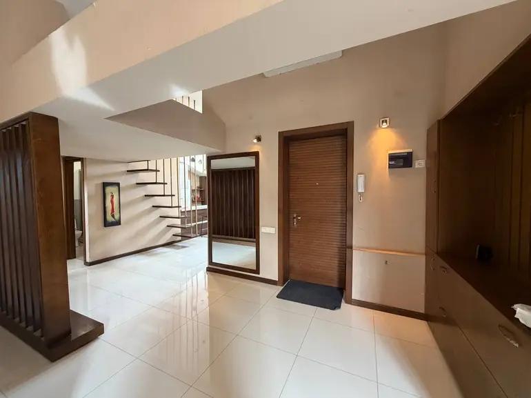 Dimitri Uznadze St, 4: 5-Room, 142.0 M² | Korter.Ge view 9