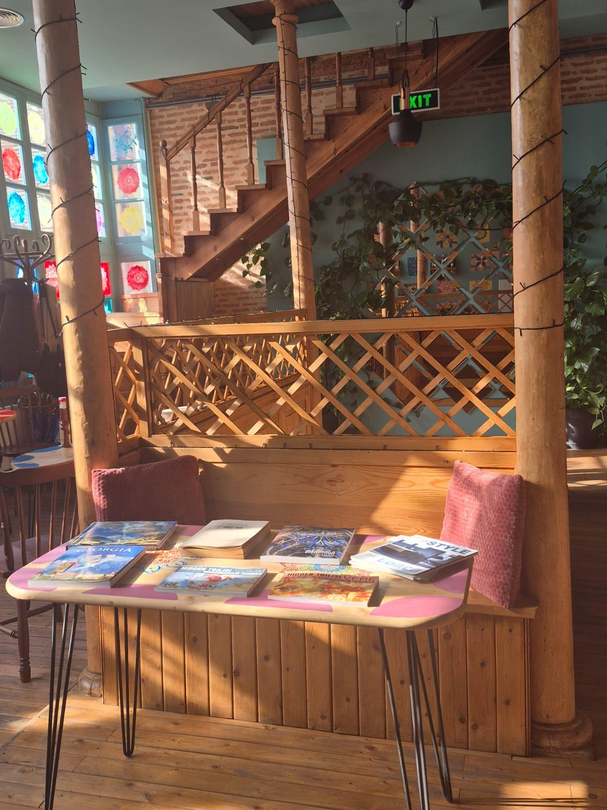 Nikoloz Baratashvili Ave: Hotel, 487.0 M² | Korter.Ge view 4