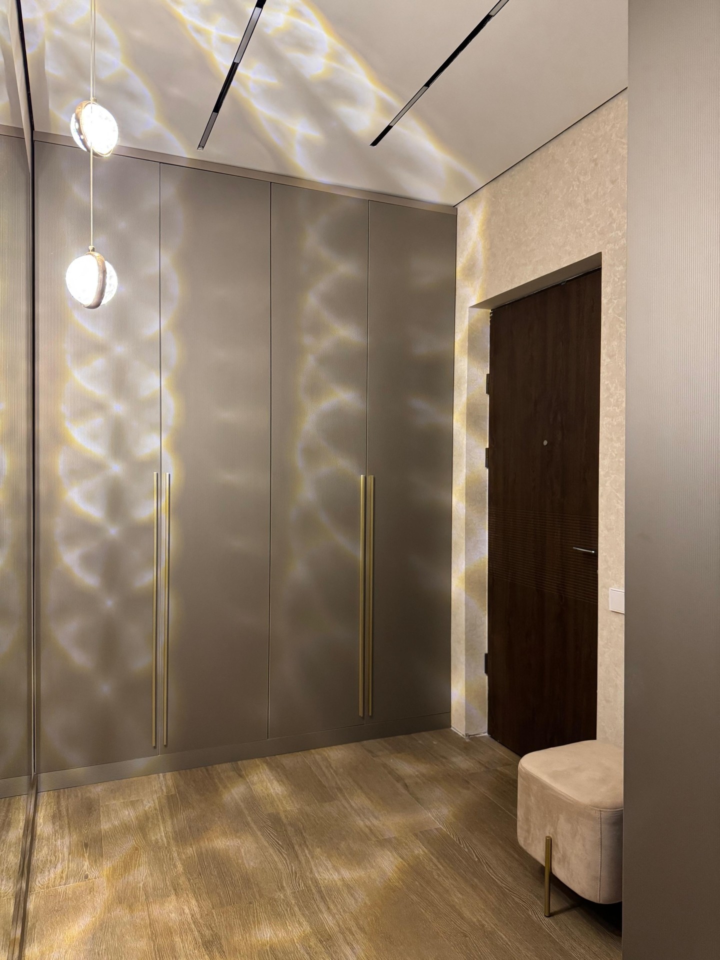 Studio Apartment For Sale view 9