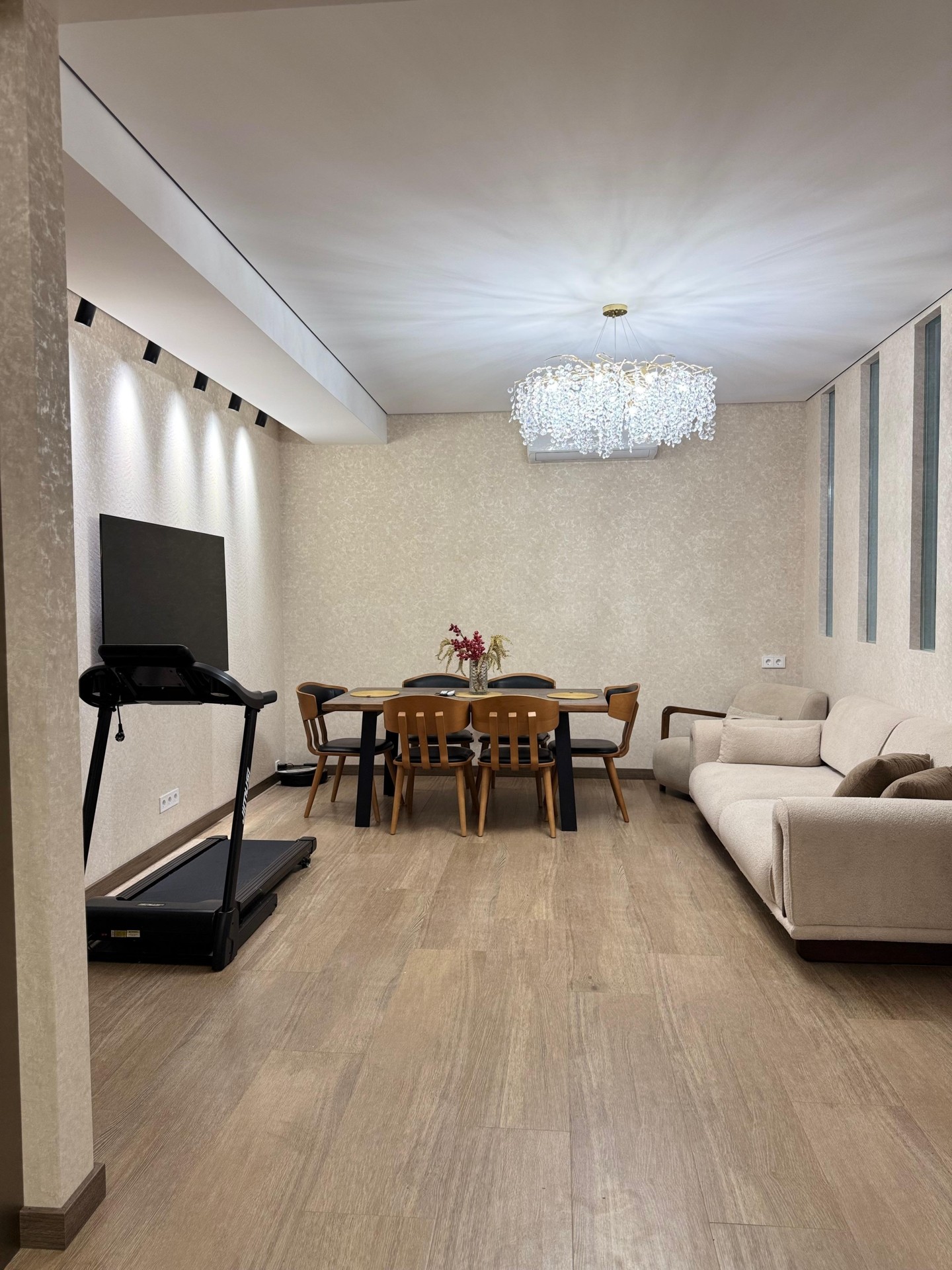 Studio Apartment For Sale view 11