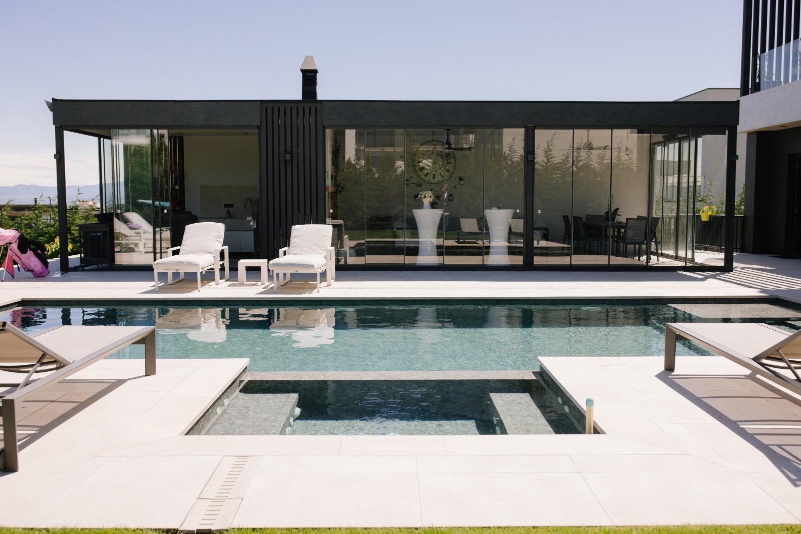 Villa Residence Apartments: 8-Room House, 1500.0 M² | Korter.Ge view 2