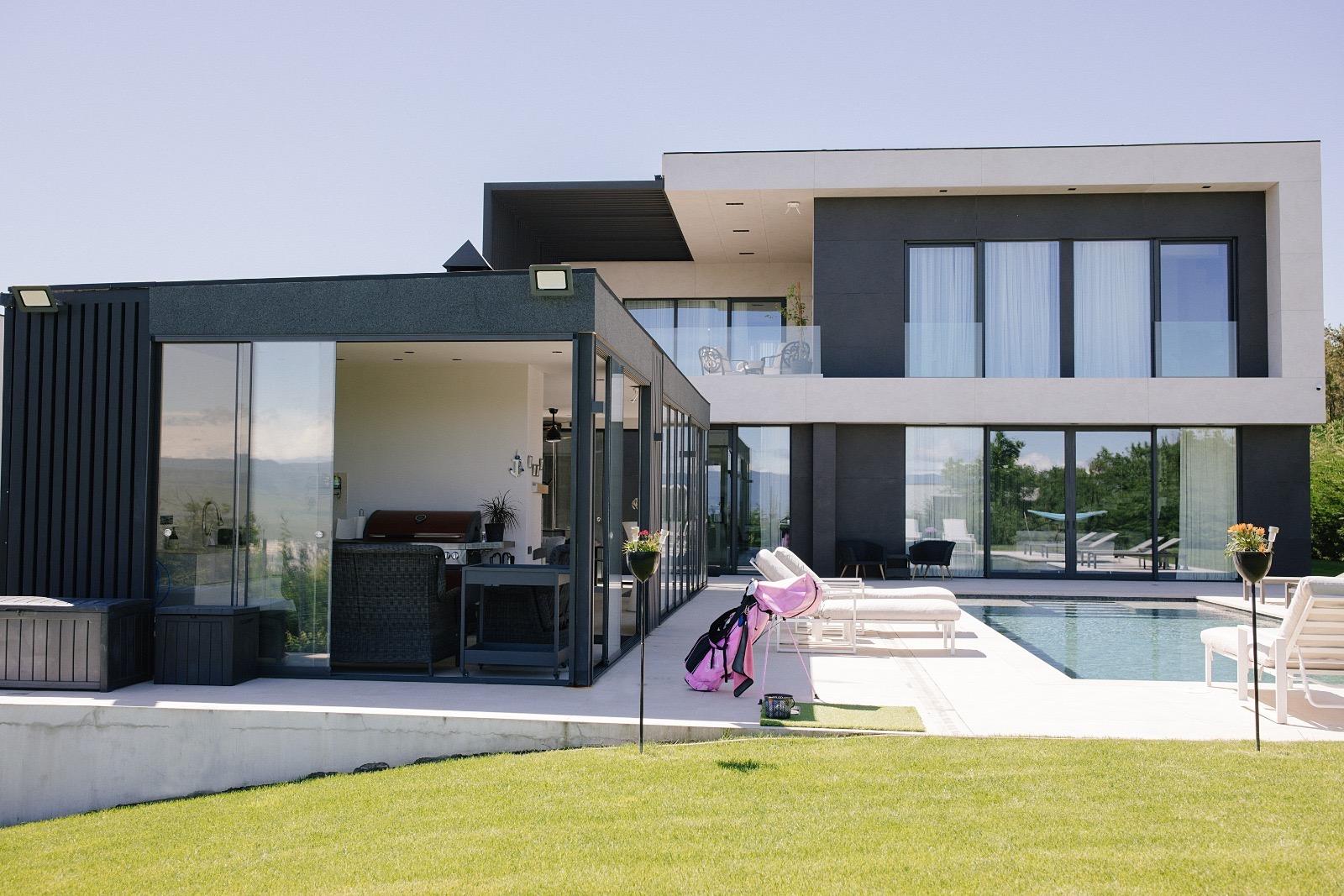 Villa Residence Apartments: 8-Room House, 1500.0 M² | Korter.Ge view 3