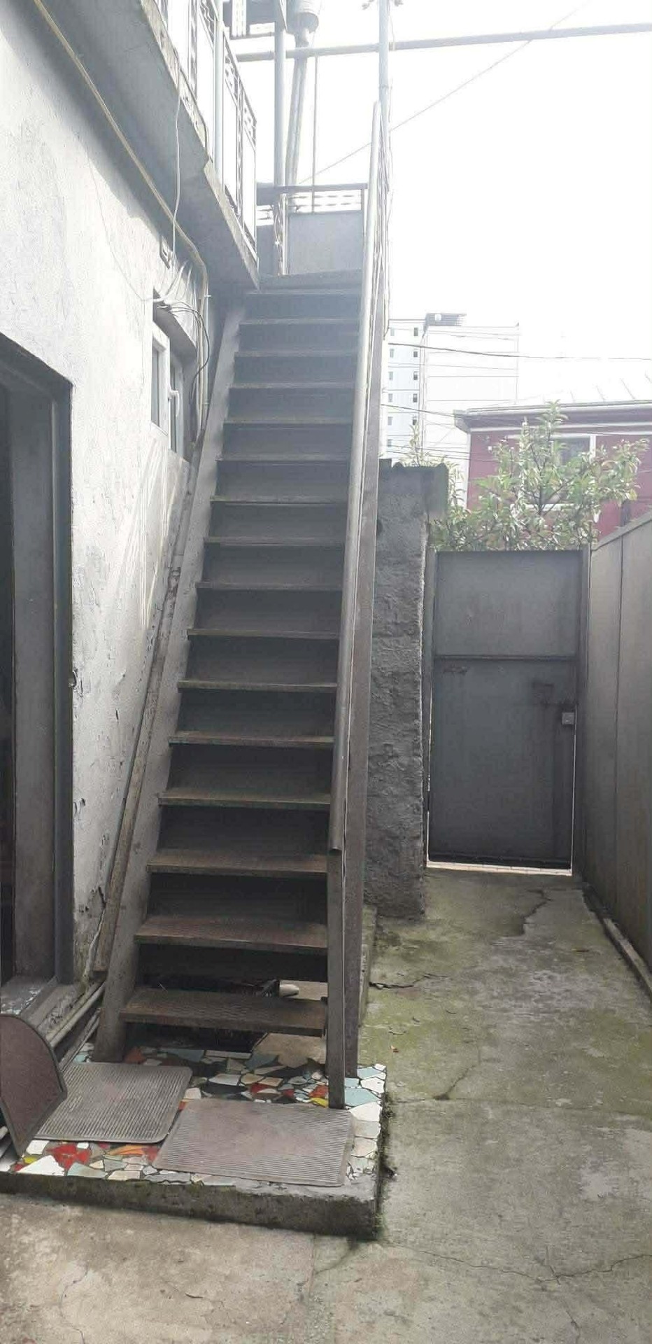 4-Room House For Sale In Batumi, Giorgi Brtskinvale St, 30 view 4