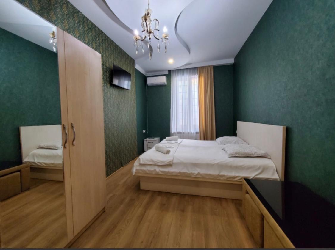 1-Room Apartment In Tbilisi, Giorgi Nikoladze St, 8, 20 M², Is Available For Daily Rent For 80 ₾ view 2