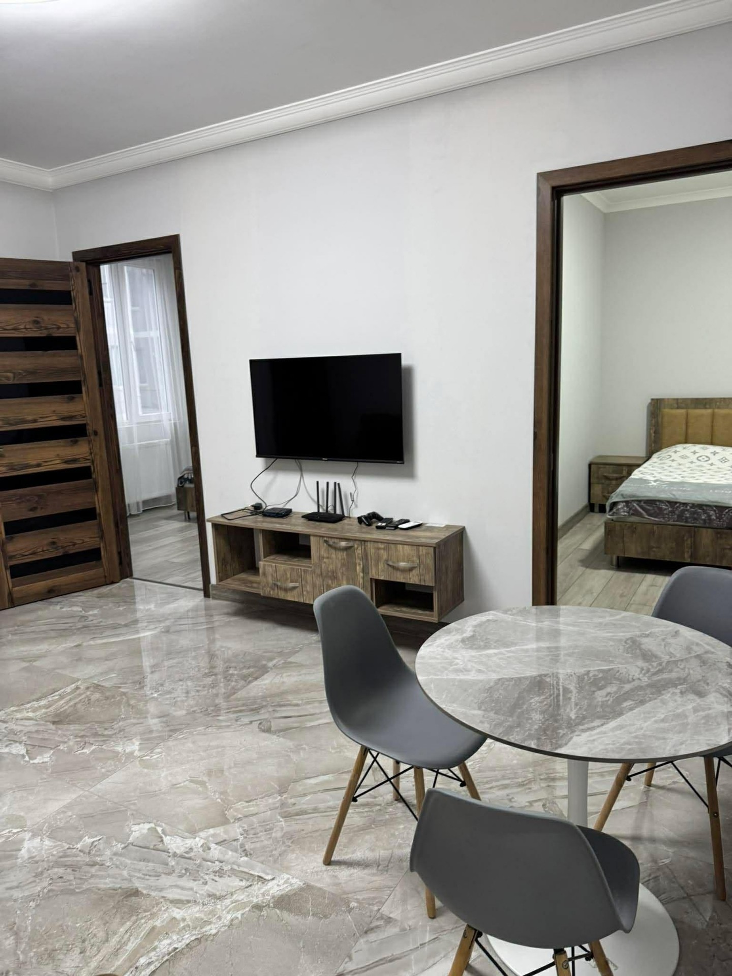 3-Room Apartment For Rent In Batumi, Shavsheti St, 24 view 2