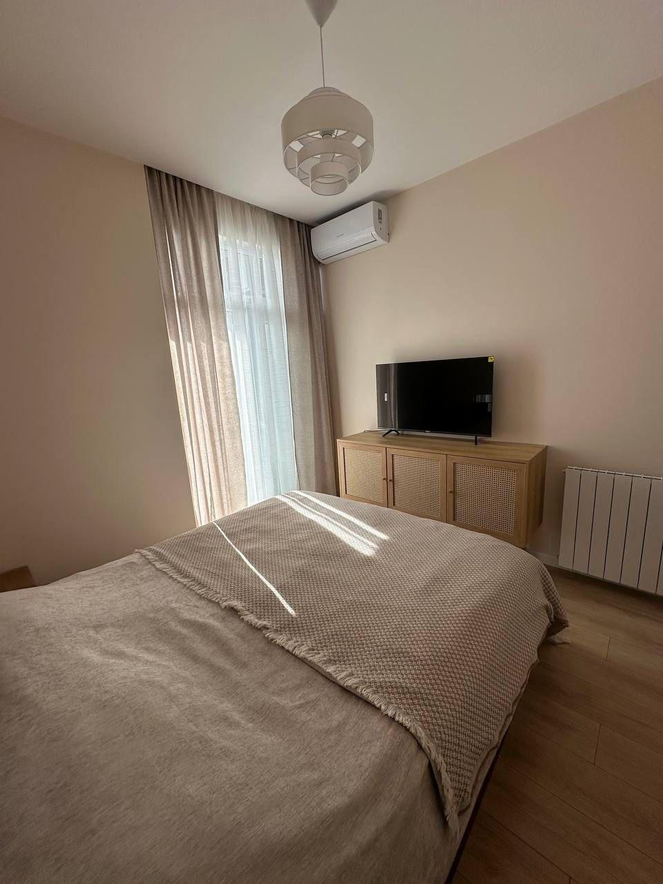 3-Room Apartment For Sale In Batumi, Tamar Mepe Ave, 1 view 7
