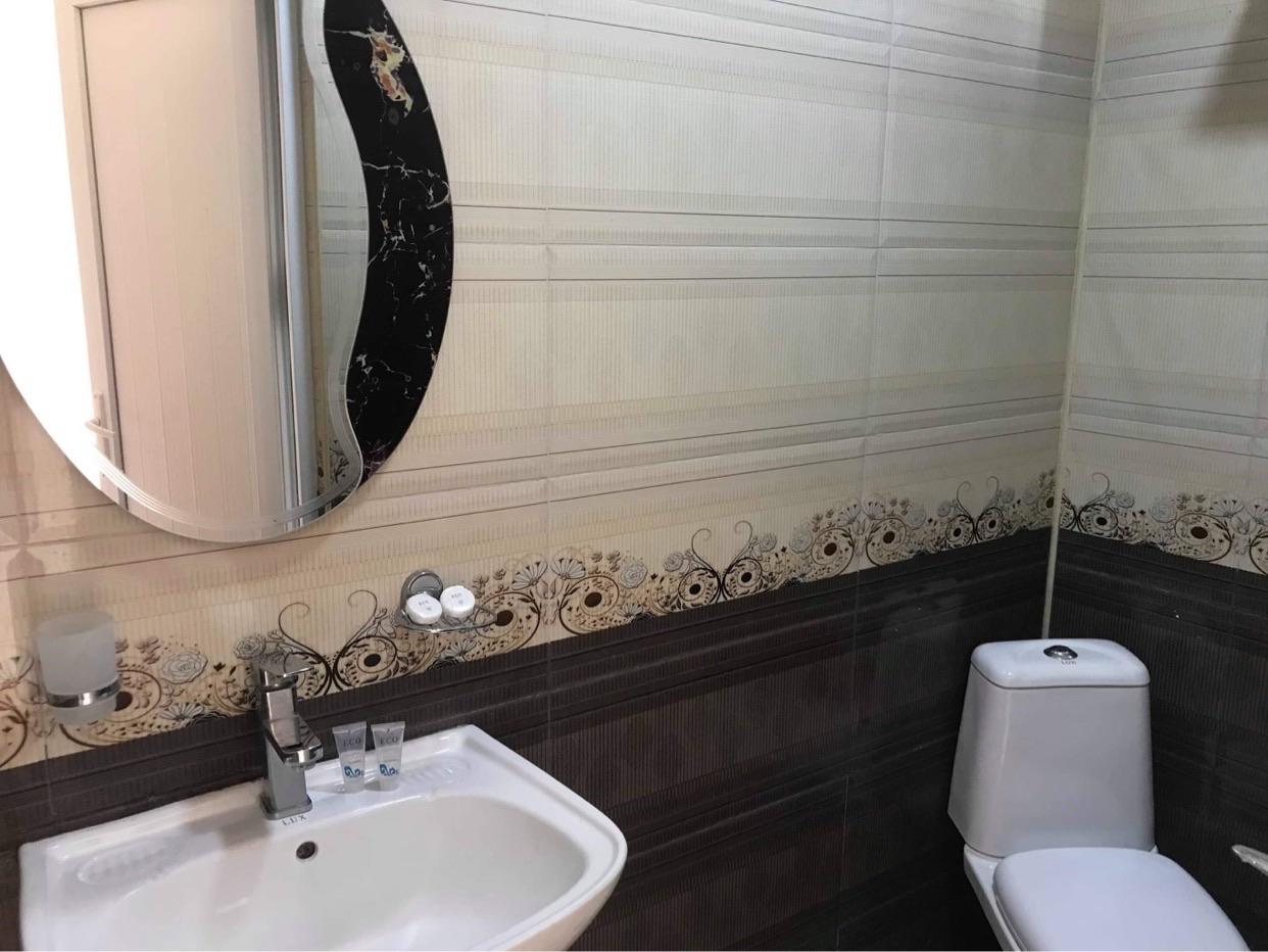 5-Room House In Kobuleti, Davit Aghmasheneblis Gamziri, 350 A, 200 M², Is Available For Daily Rent For 50 ₾ view 40