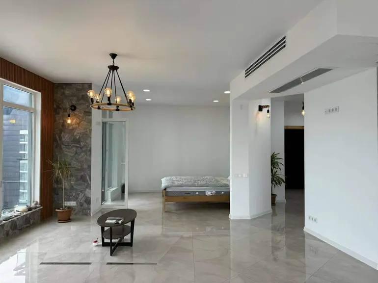 3-Room Apartment For Rent In Batumi, Zakaria Chichinadze St, 44 view 5