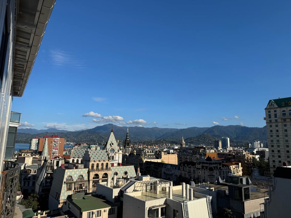 3-Room Apartment For Sale In Batumi, Shota Rustaveli St, 15/7 view 5
