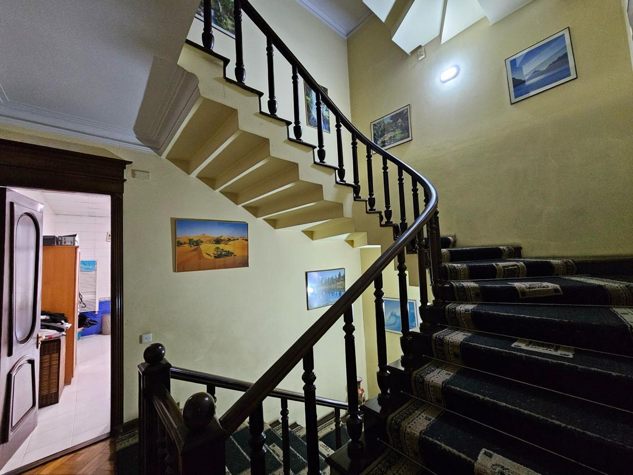 12-Room House For Sale In Batumi, Alexander Kazbegi St, 9 view 9