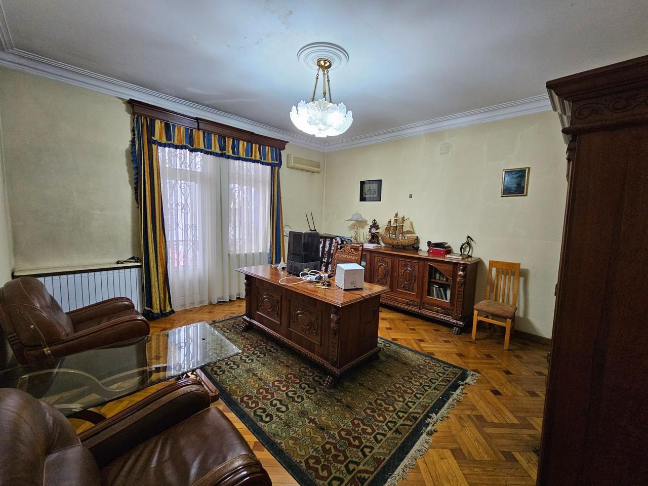 12-Room House For Sale In Batumi, Alexander Kazbegi St, 9 view 25