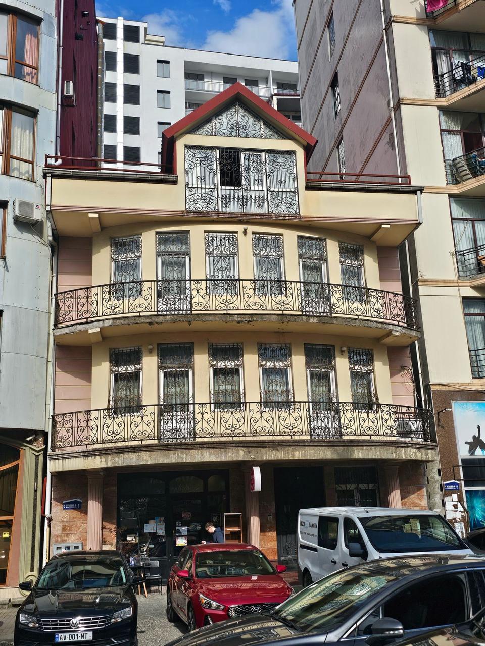 12-Room House For Sale In Batumi, Alexander Kazbegi St, 9 view 24