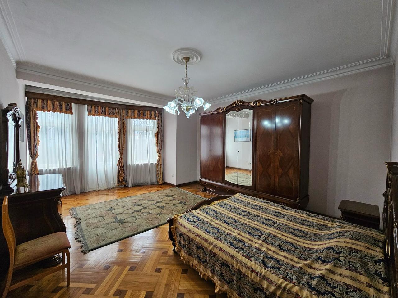12-Room House For Sale In Batumi, Alexander Kazbegi St, 9 view 33