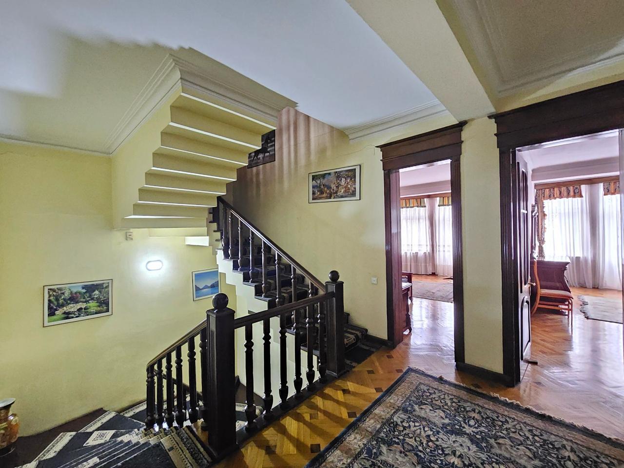 12-Room House For Sale In Batumi, Alexander Kazbegi St, 9 view 29