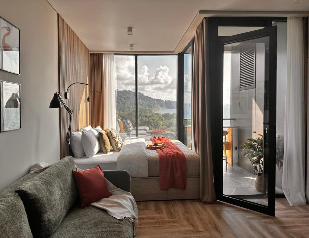 Studio Apartment For Sale view 4