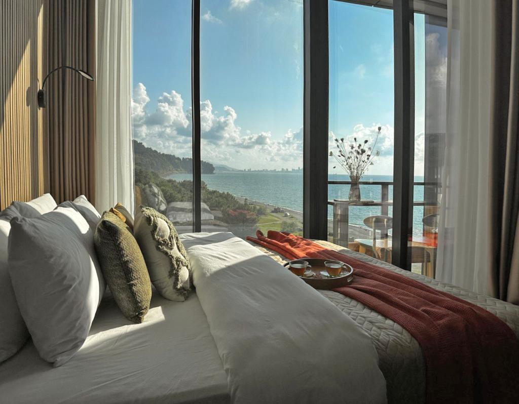 Studio Apartment For Sale view 2