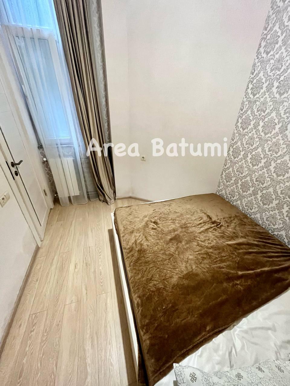 2-Room Apartment For Rent In Batumi, Alexander Kazbegi St, 17-19 view 4