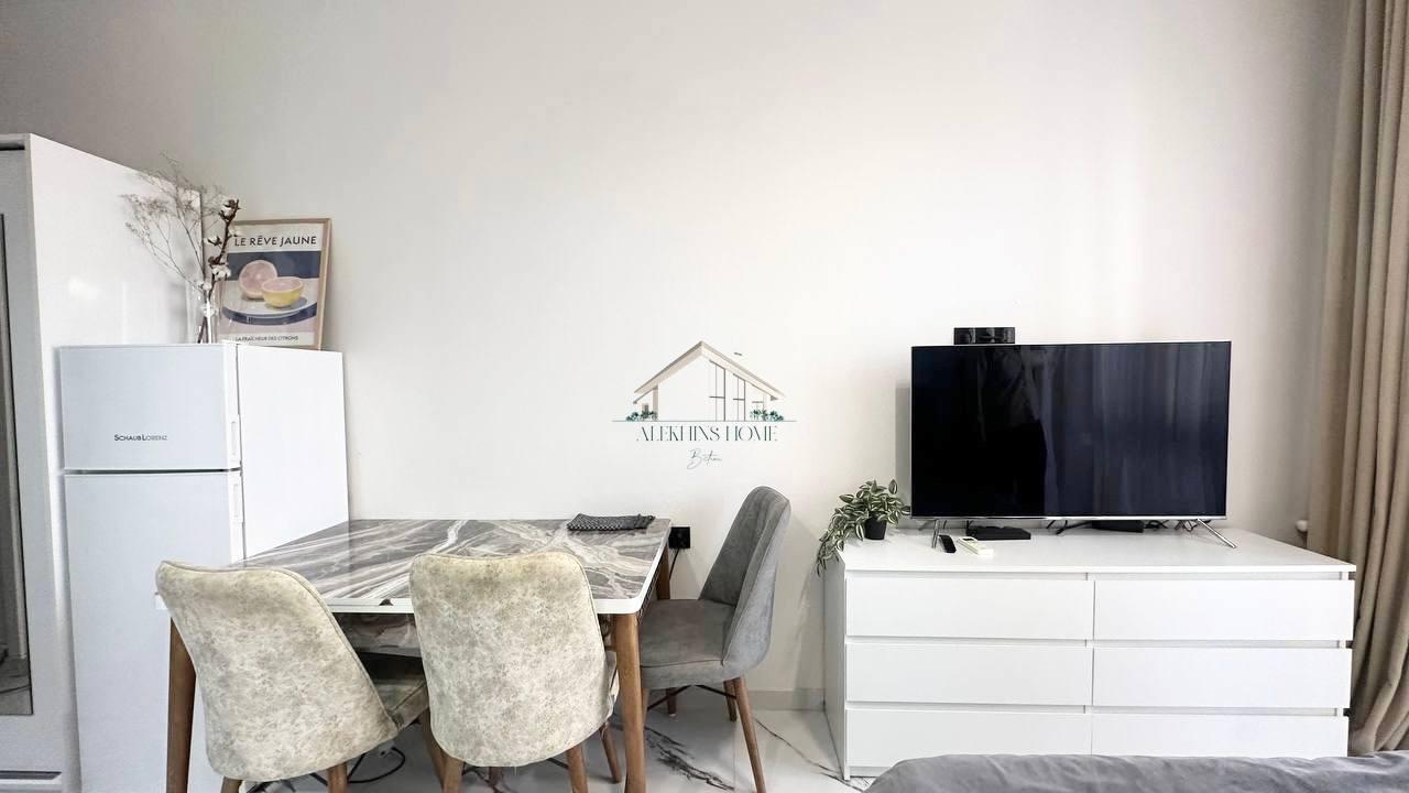 Studio Apartment For Sale view 1