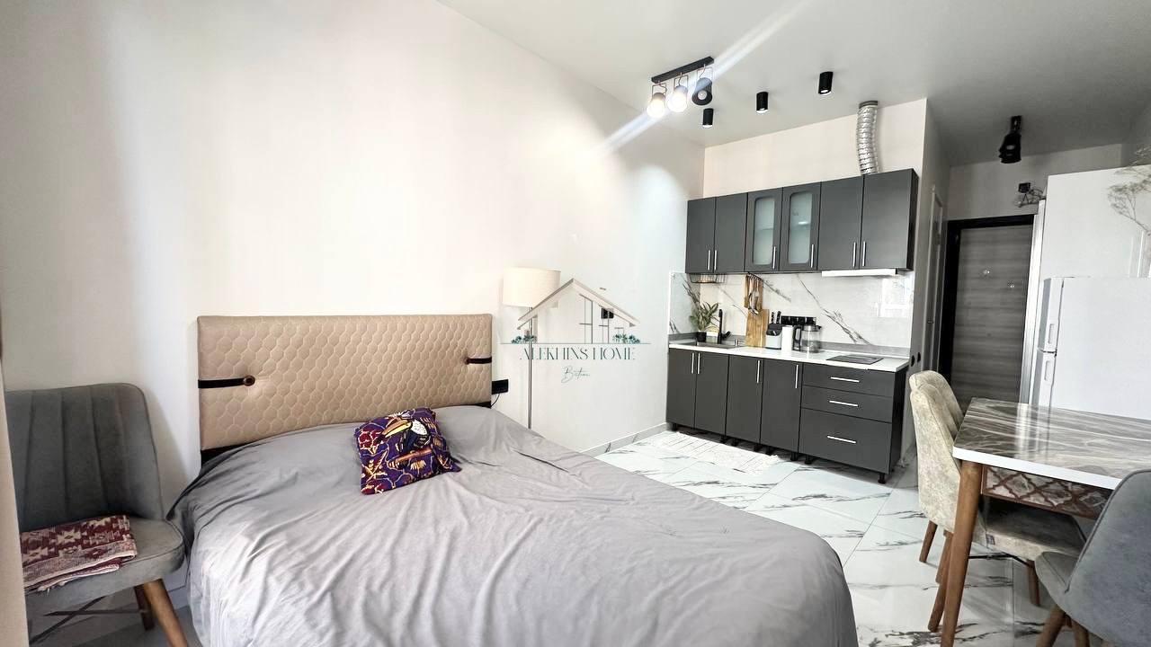 Studio Apartment For Sale view 5