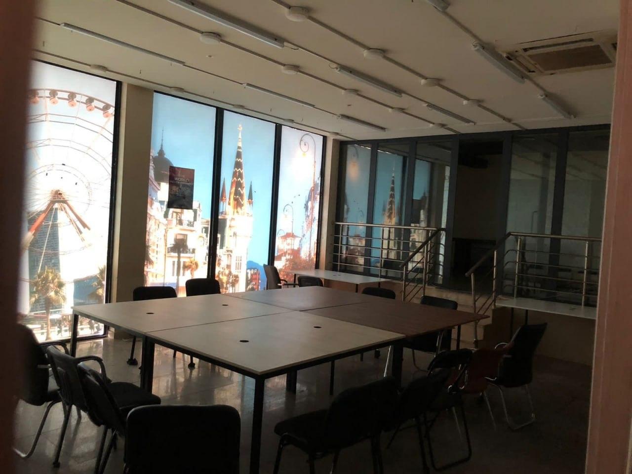 30-Room Apartment For Daily Rent In Batumi, David Kldiashvili St, 3, 400 M² — $90 Per Day view 2