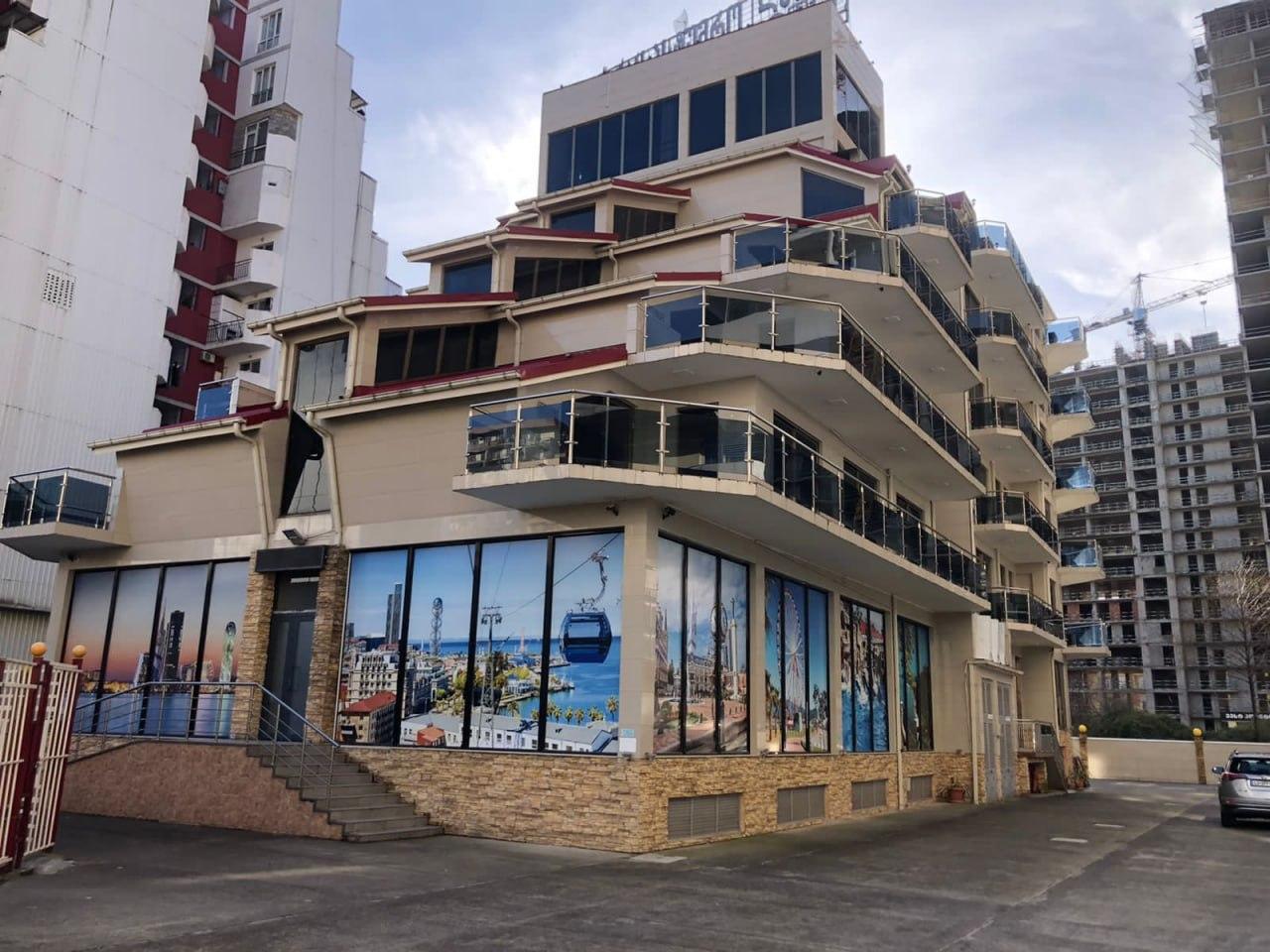 30-Room Apartment For Daily Rent In Batumi, David Kldiashvili St, 3, 400 M² — $90 Per Day view 7