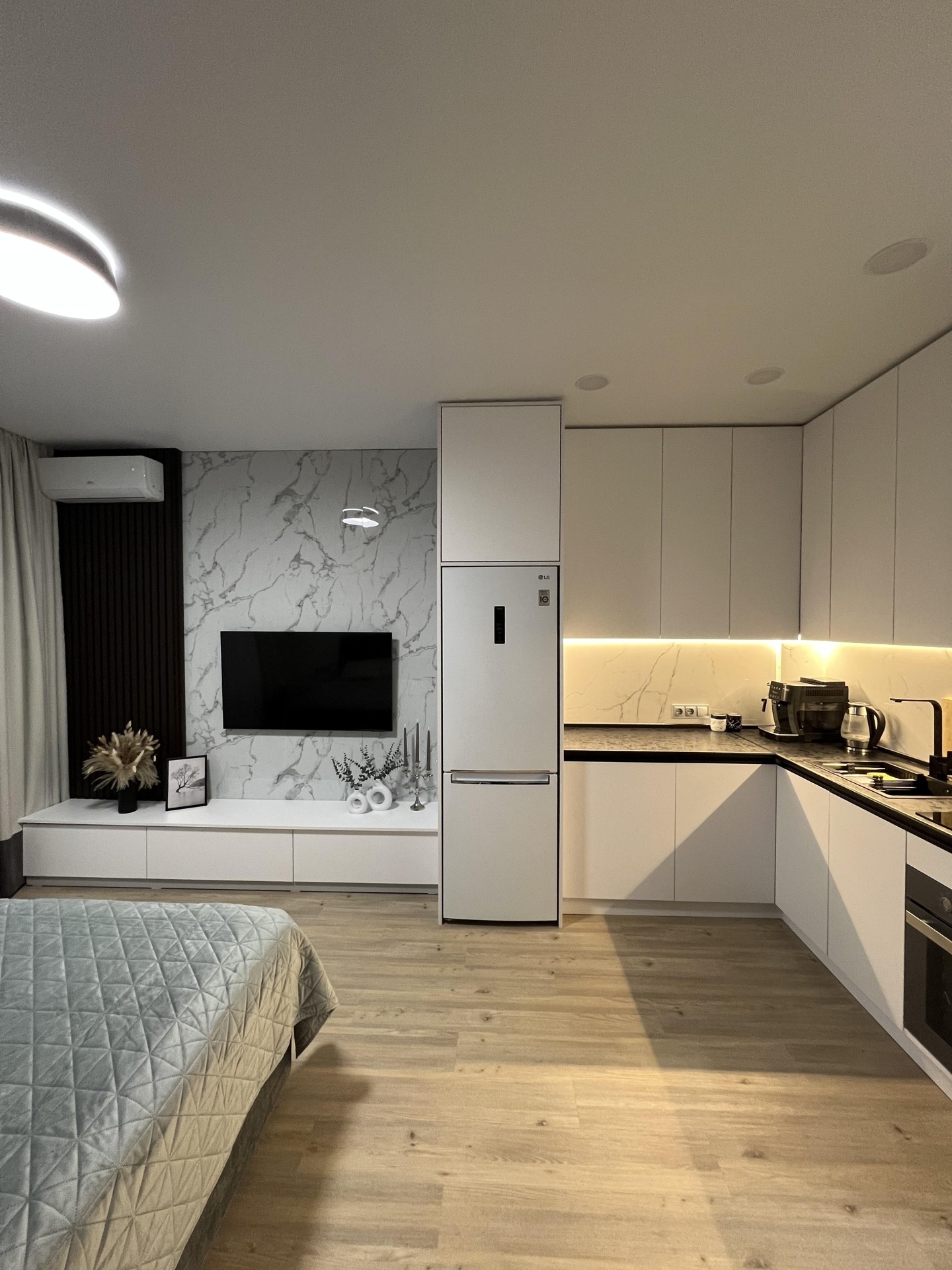 Studio Apartment For Daily Rent In Batumi, Onix Tower Batumi, 32.2 M² — $50 Per Day view 1