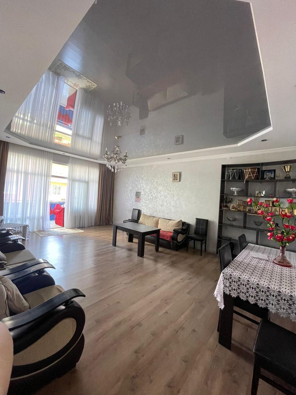 5-Room House For Sale In Batumi, Ketevan Tsamebuli St, 17 view 1