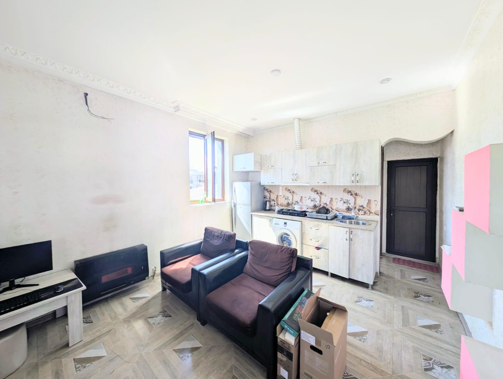 8-Room House For Sale In Batumi, Luka Asatiani St, 101-103a view 6