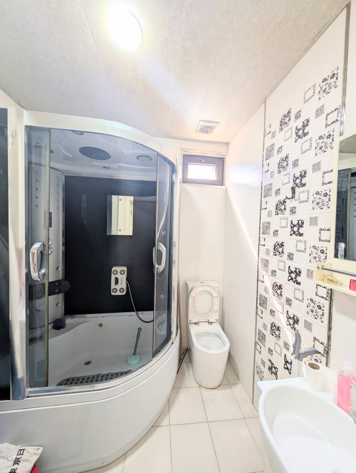 8-Room House For Sale In Batumi, Luka Asatiani St, 101-103a view 8