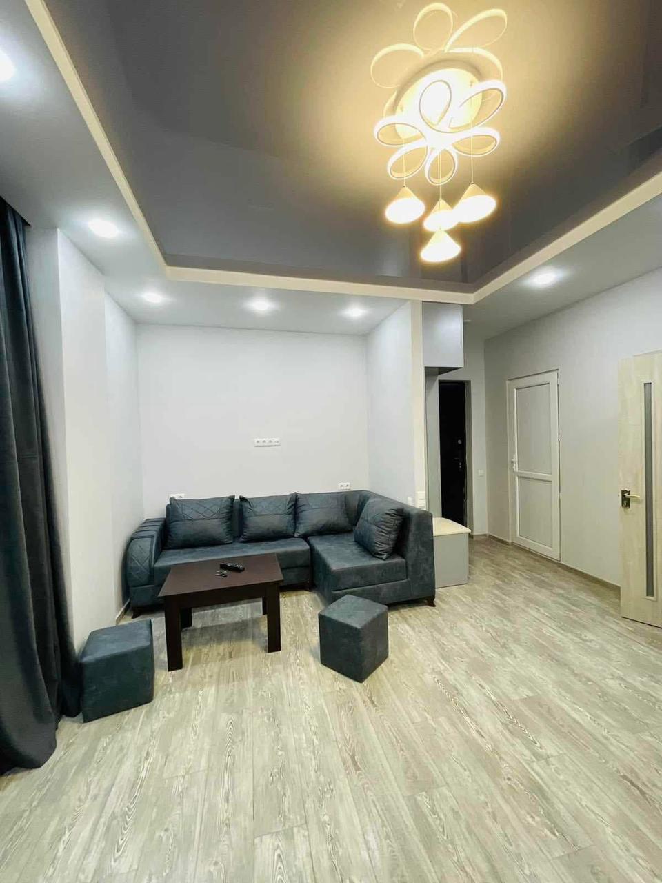 2-Room Apartment For Rent In Batumi, Petre Bagrationi Dead End, 174 view 1
