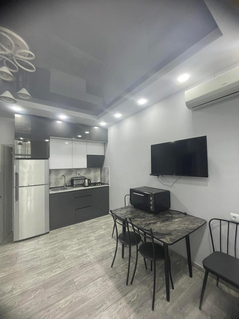 2-Room Apartment For Rent In Batumi, Petre Bagrationi Dead End, 174 view 2