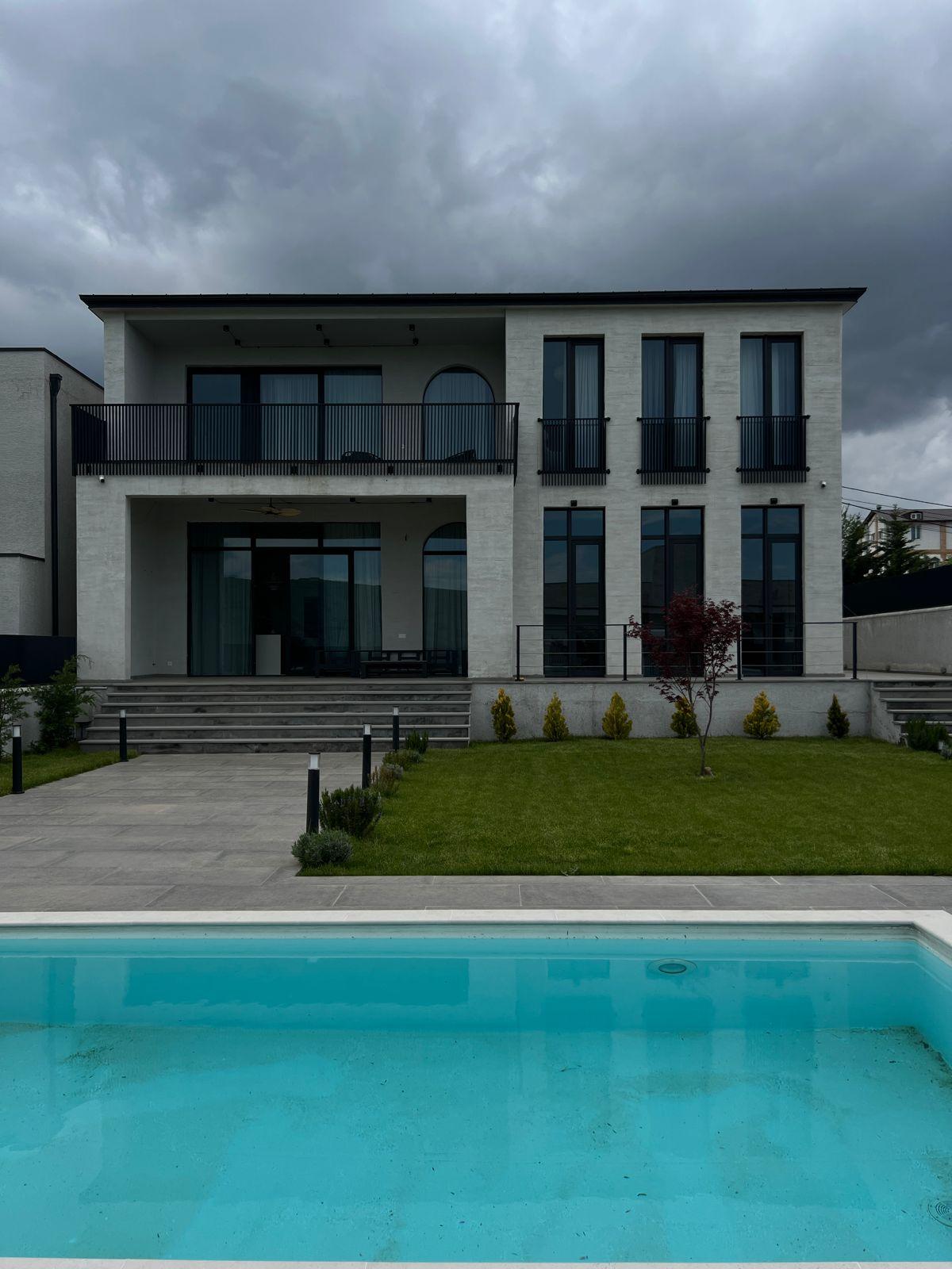 Tabori Mta St, 16: 5-Room House, 370.0 M² | Korter.Ge view 1