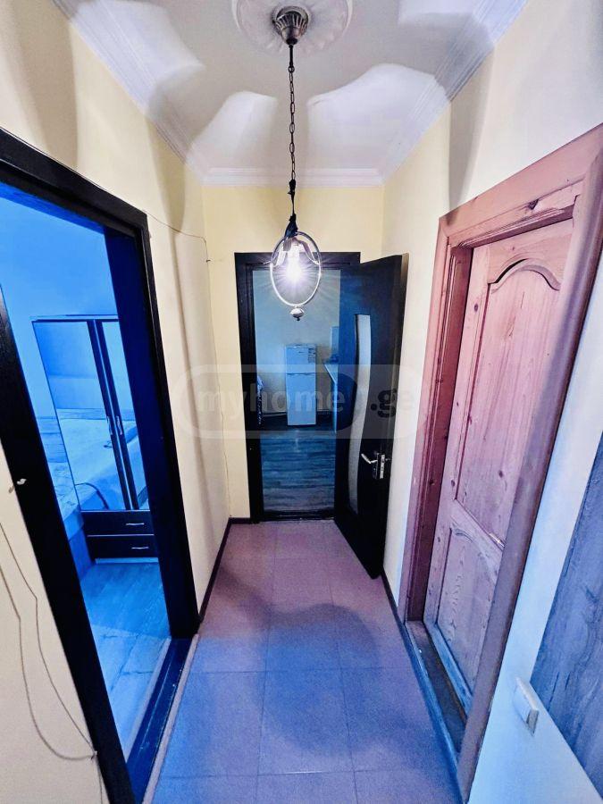 2-Room Apartment For Daily Rent In Batumi, Parnavaz Mepe St, 54, 45 M² — 140 ₾ Per Day view 7