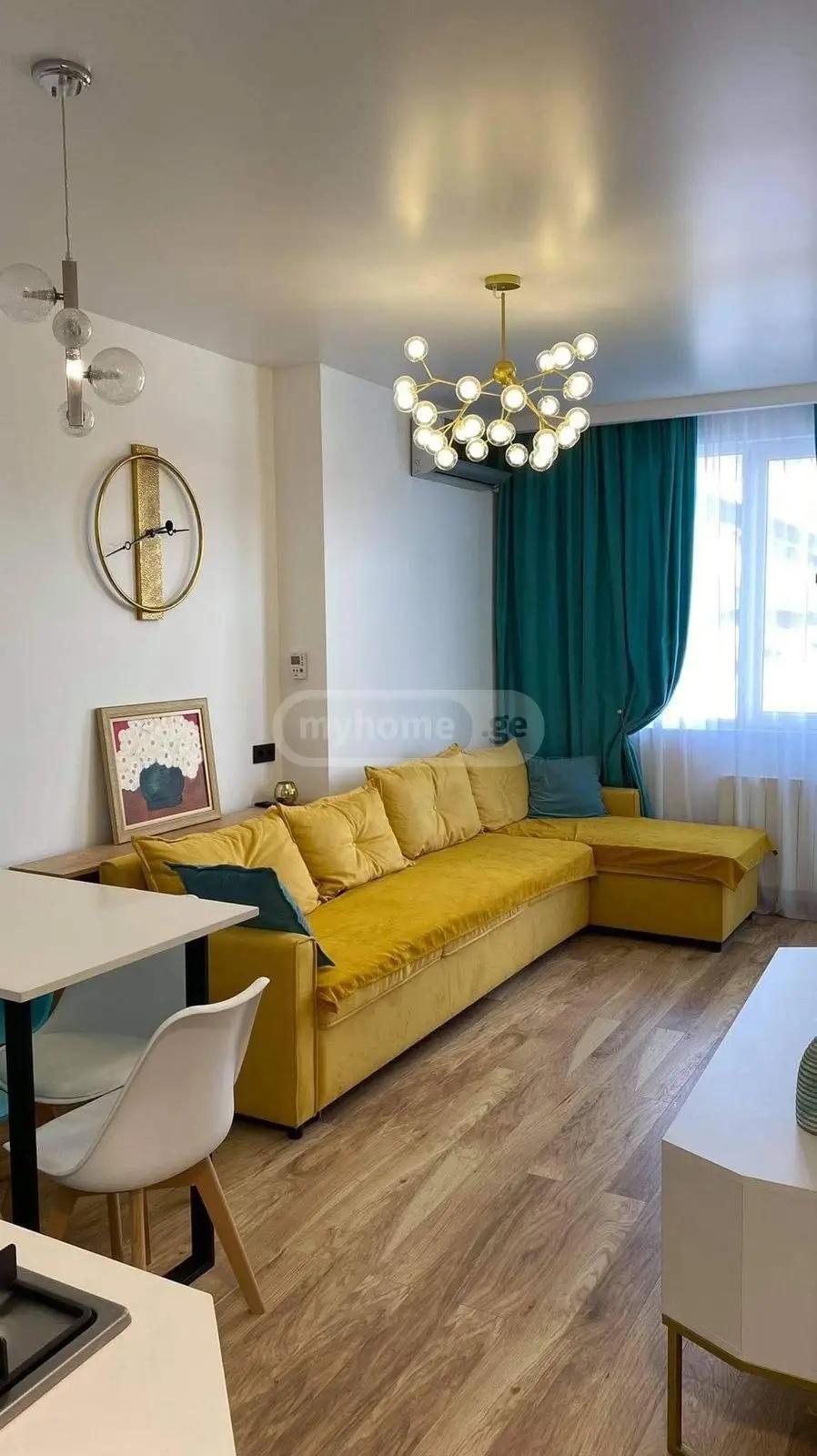 2-Room Apartment For Daily Rent In Batumi, Luka Asatiani St, 13, 42 M² — 250 ₾ Per Day view 2