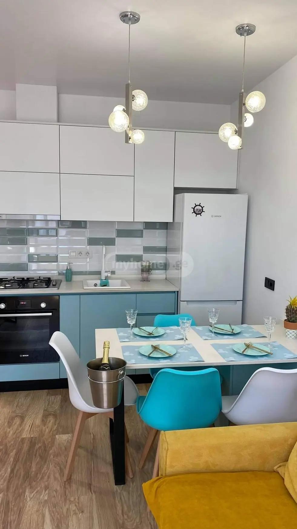 2-Room Apartment For Daily Rent In Batumi, Luka Asatiani St, 13, 42 M² — 250 ₾ Per Day view 3
