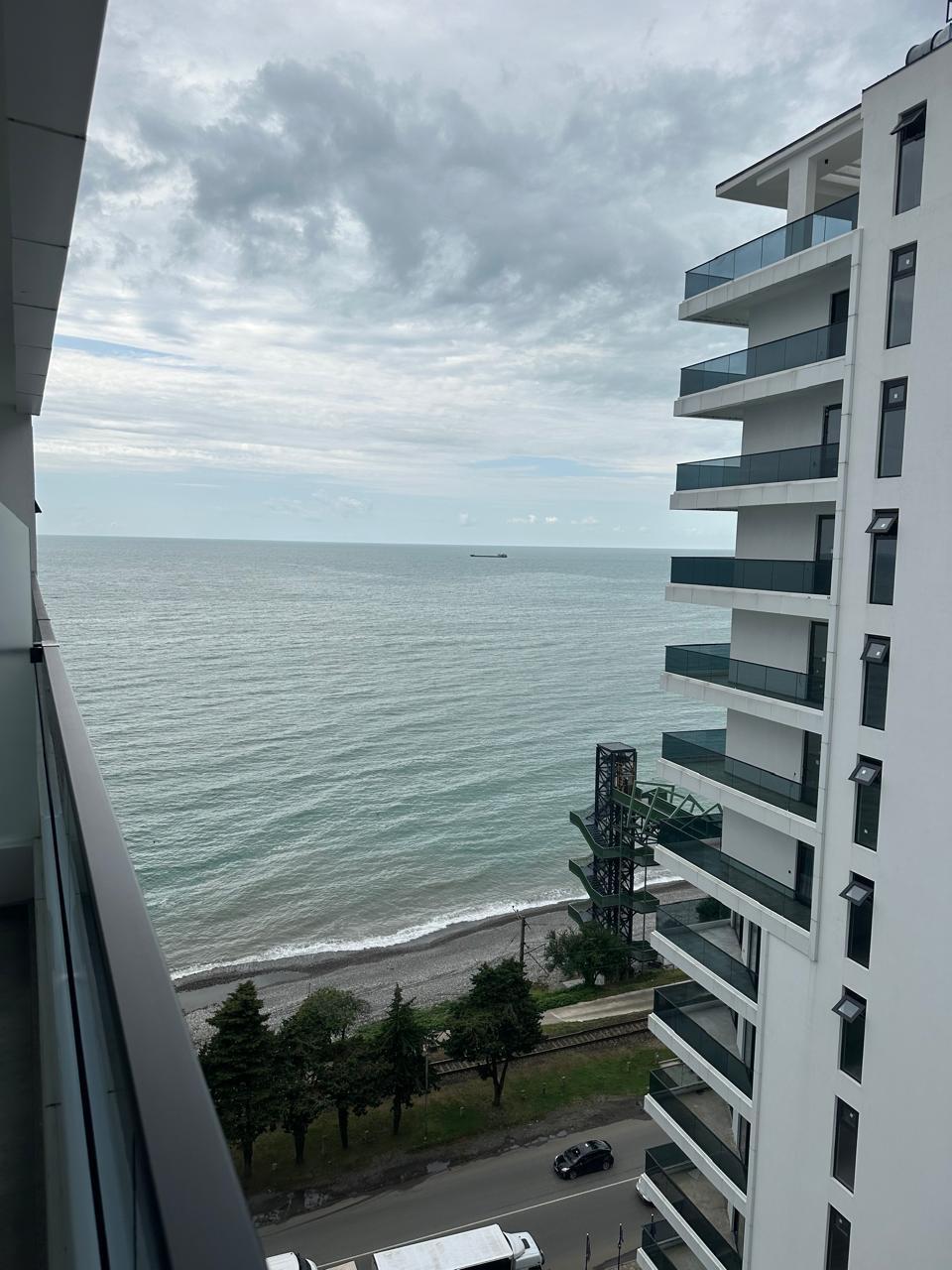Studio Apartment For Sale view 4