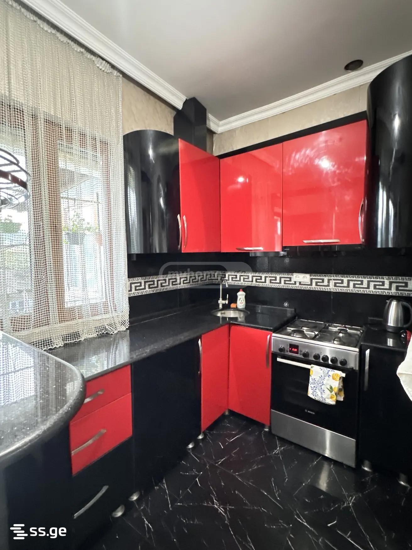 5-Room Apartment For Daily Rent In Batumi, Tengiz Makatsaria St, 9, 150 M² — 290 ₾ Per Day view 19