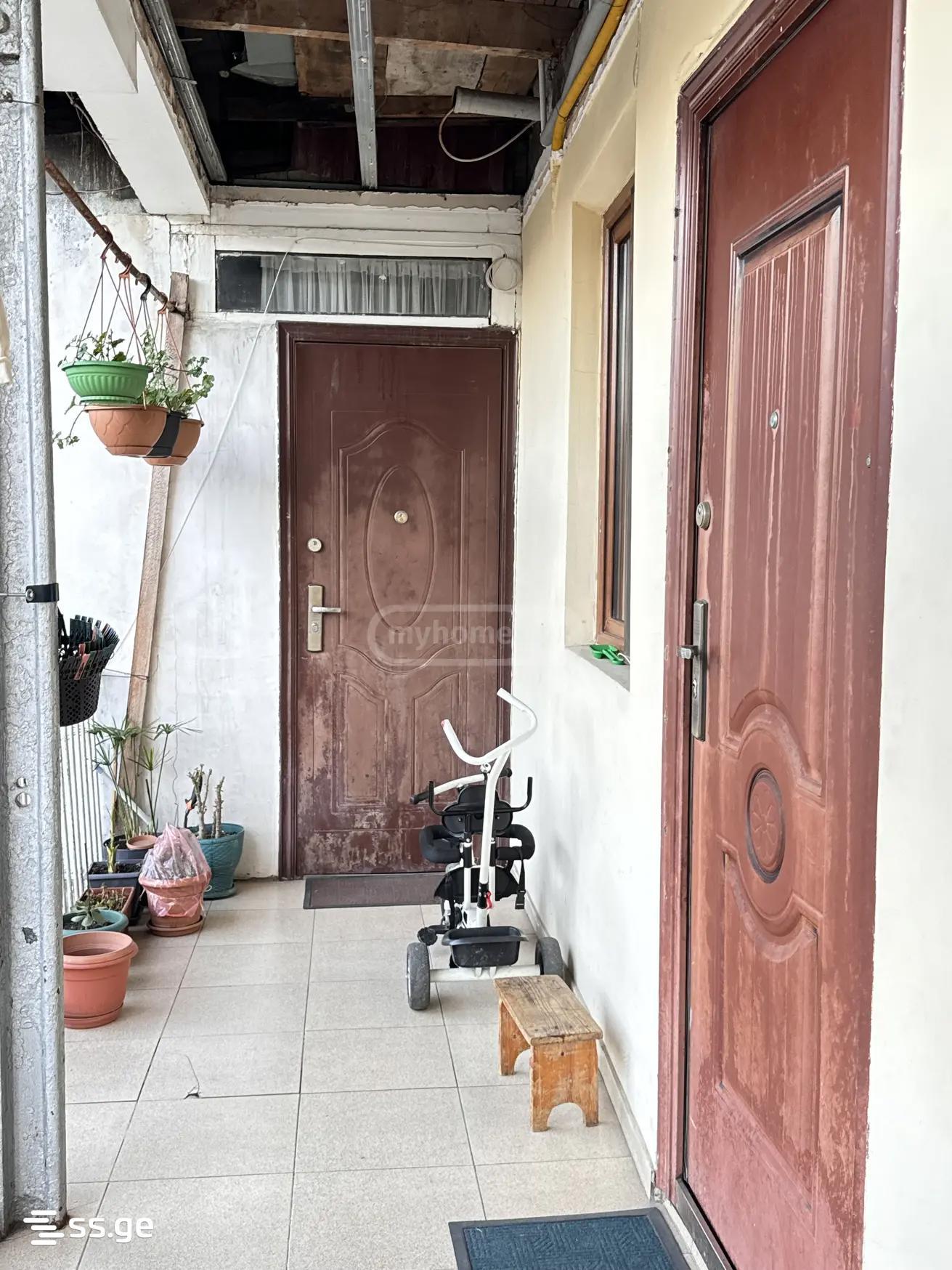 5-Room Apartment For Daily Rent In Batumi, Tengiz Makatsaria St, 9, 150 M² — 290 ₾ Per Day view 17