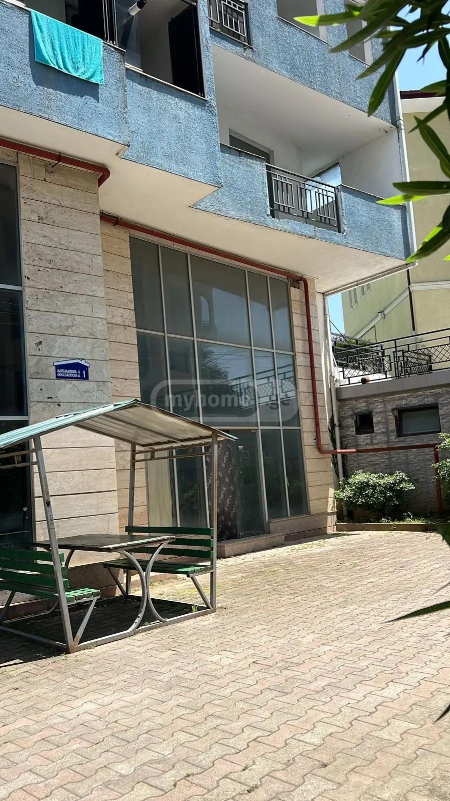 Akhalgazrdobis K, 1: 1-Room Commercial Property, 220.0 M² | Korter.Ge view 4