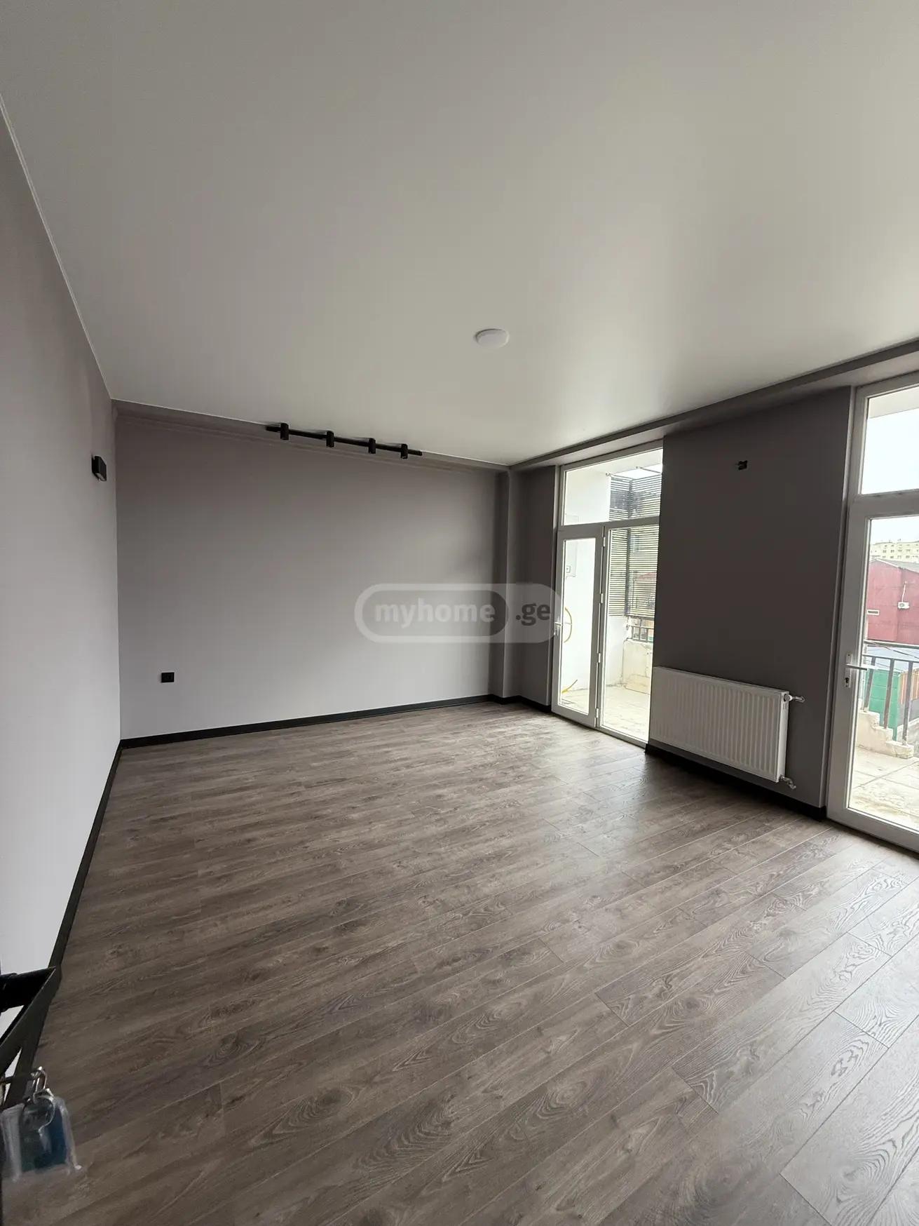 Commercial Property For Rent: 212 M² In Batumi, Petre Melikishvili St – $2,500 view 2