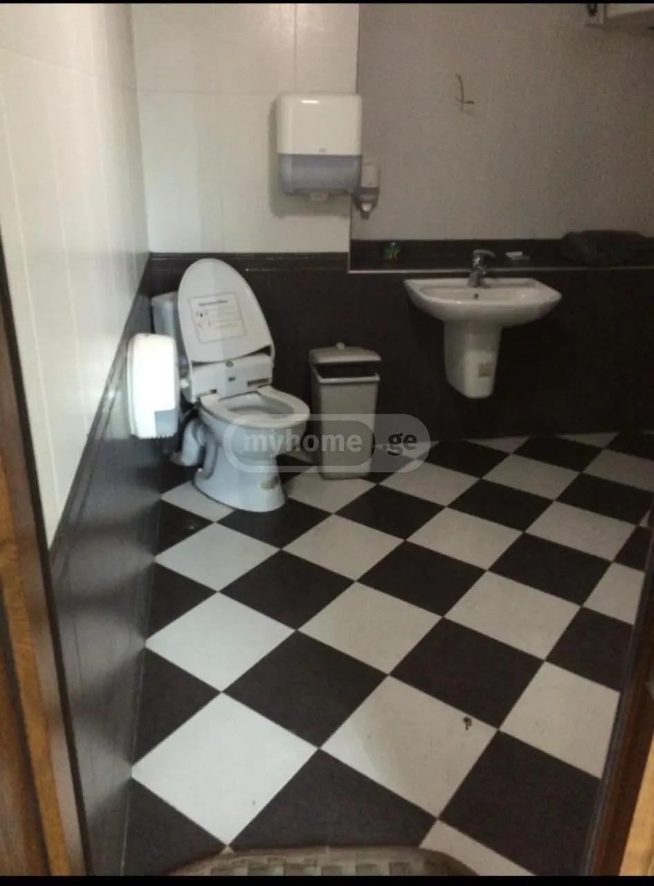 Commercial Property For Rent: 162 M² In Batumi, Memed Abashidze St – $2,500 view 4