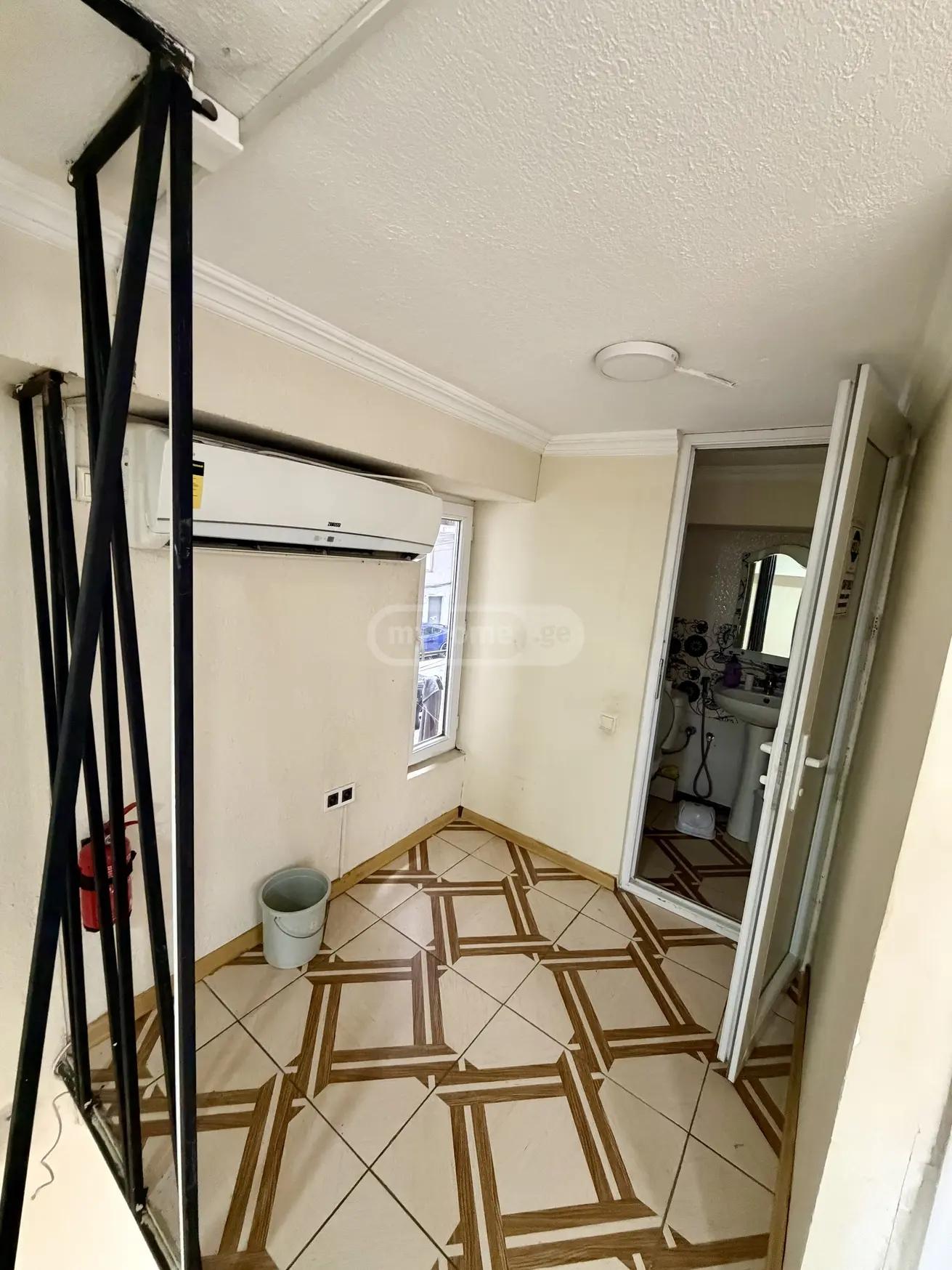 Commercial Property For Rent: 160 M² In Batumi, Zviad Gamsakhurdia St, 25 – $2,000 view 10